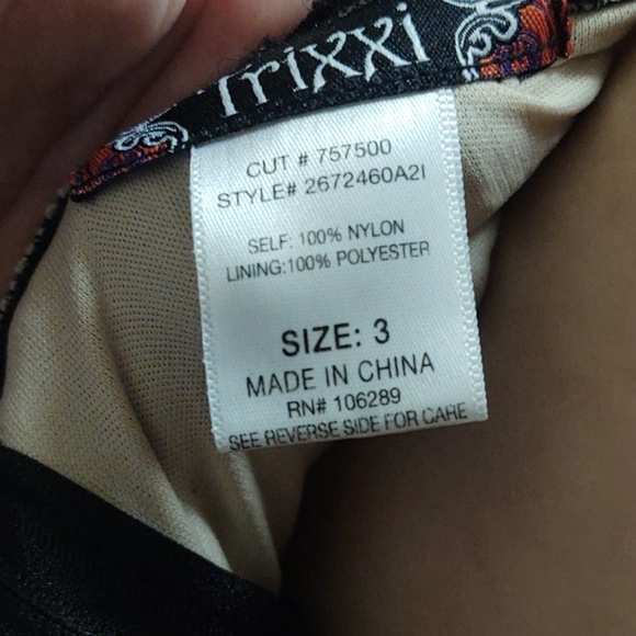 Dress - Picture 6 of 6